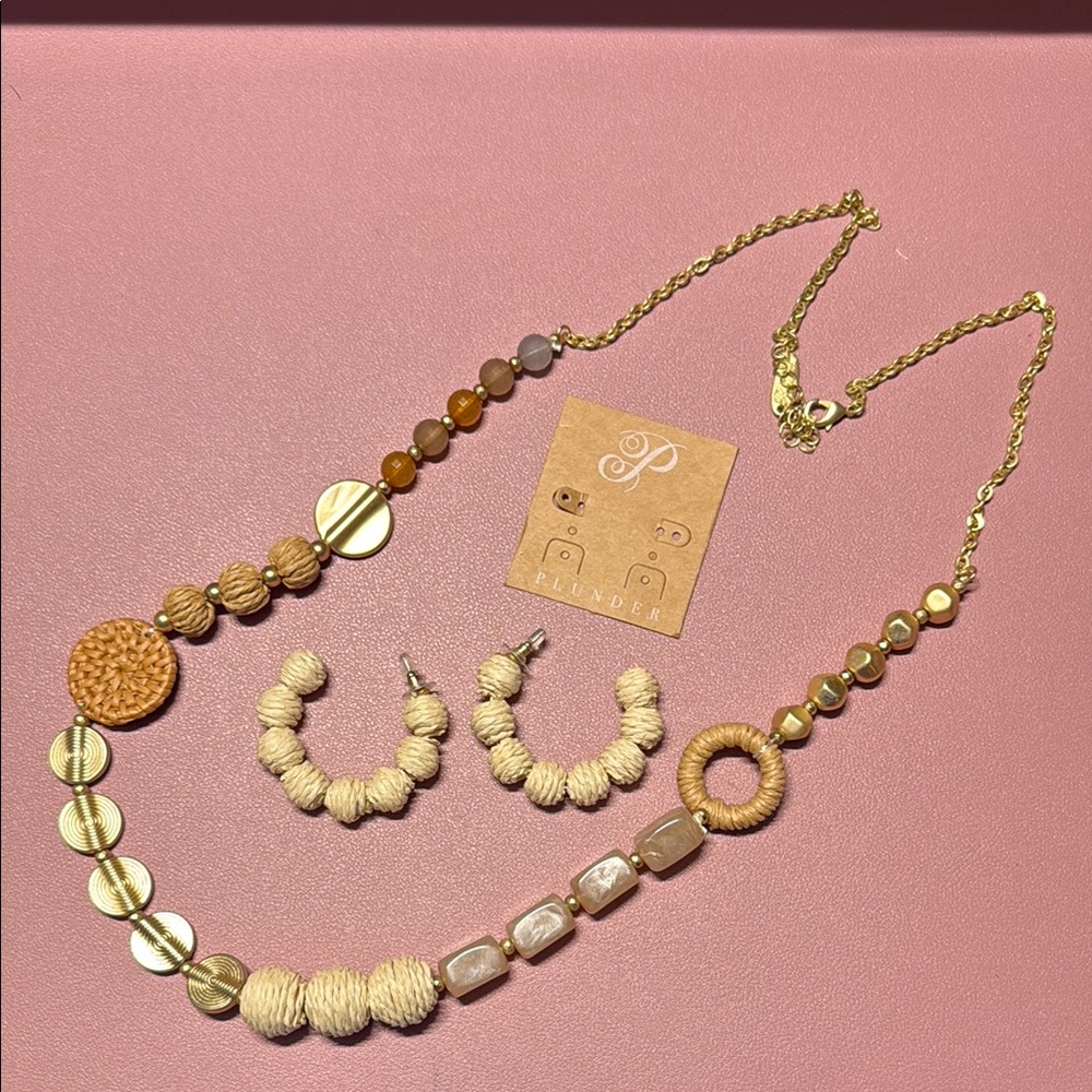 Plunder Gold and Tan Necklace with Vintage-Inspired Design